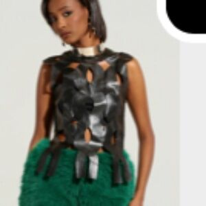 AKIRA ON MY OWN WAVE CUT OUT FAUX LEATHER TOP IN PU Size LL